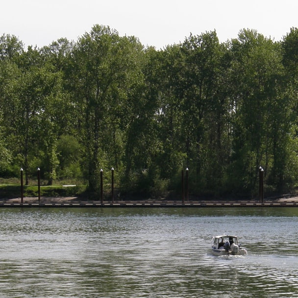 sand island marine park campground st. helens oregon columbia river