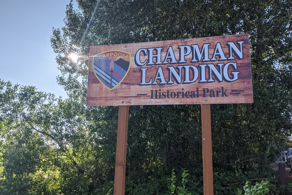 Chapman Landing sign CZ Trail Crown Z scappoose oregon columbia county