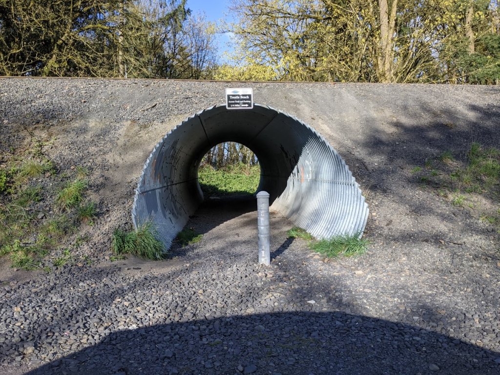 parking trestle beach deer island columbia county city st. helens oregon