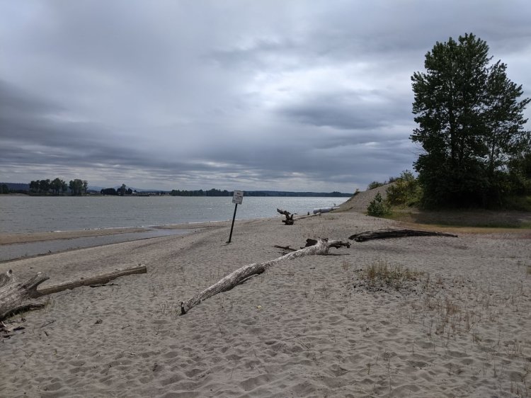 trestle beach deer island columbia county city st. helens oregon