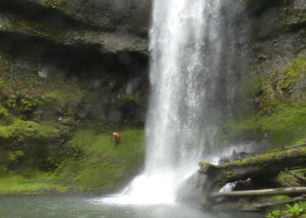 herping carcus creek falls waterfall columbia county northwest oregon